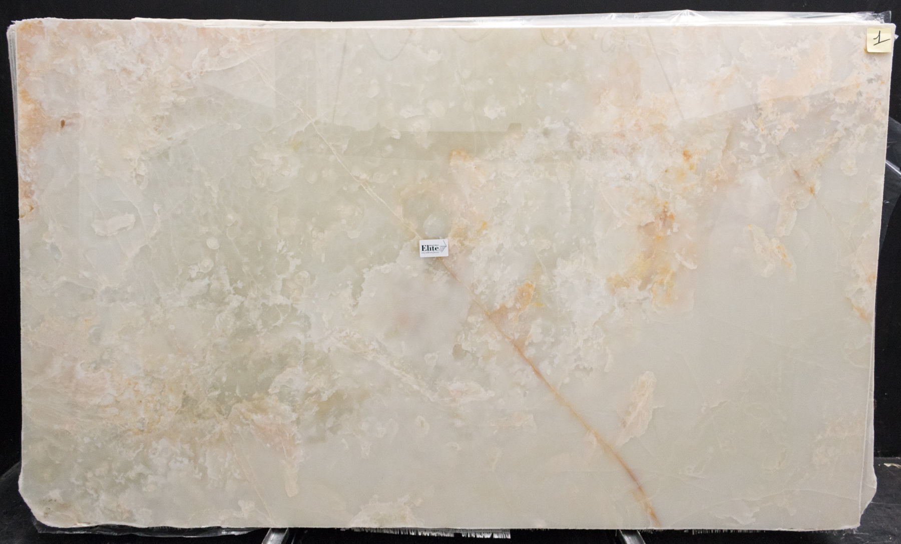 WHITE ONYX