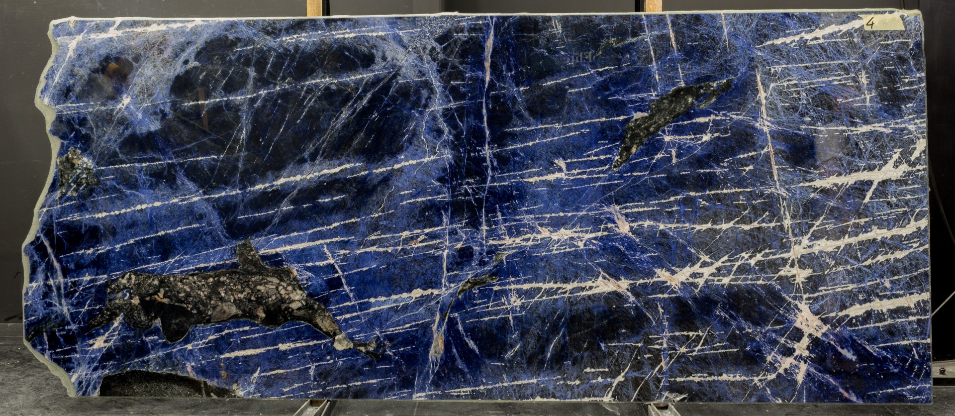 SODALITE BLUE PREMIUM