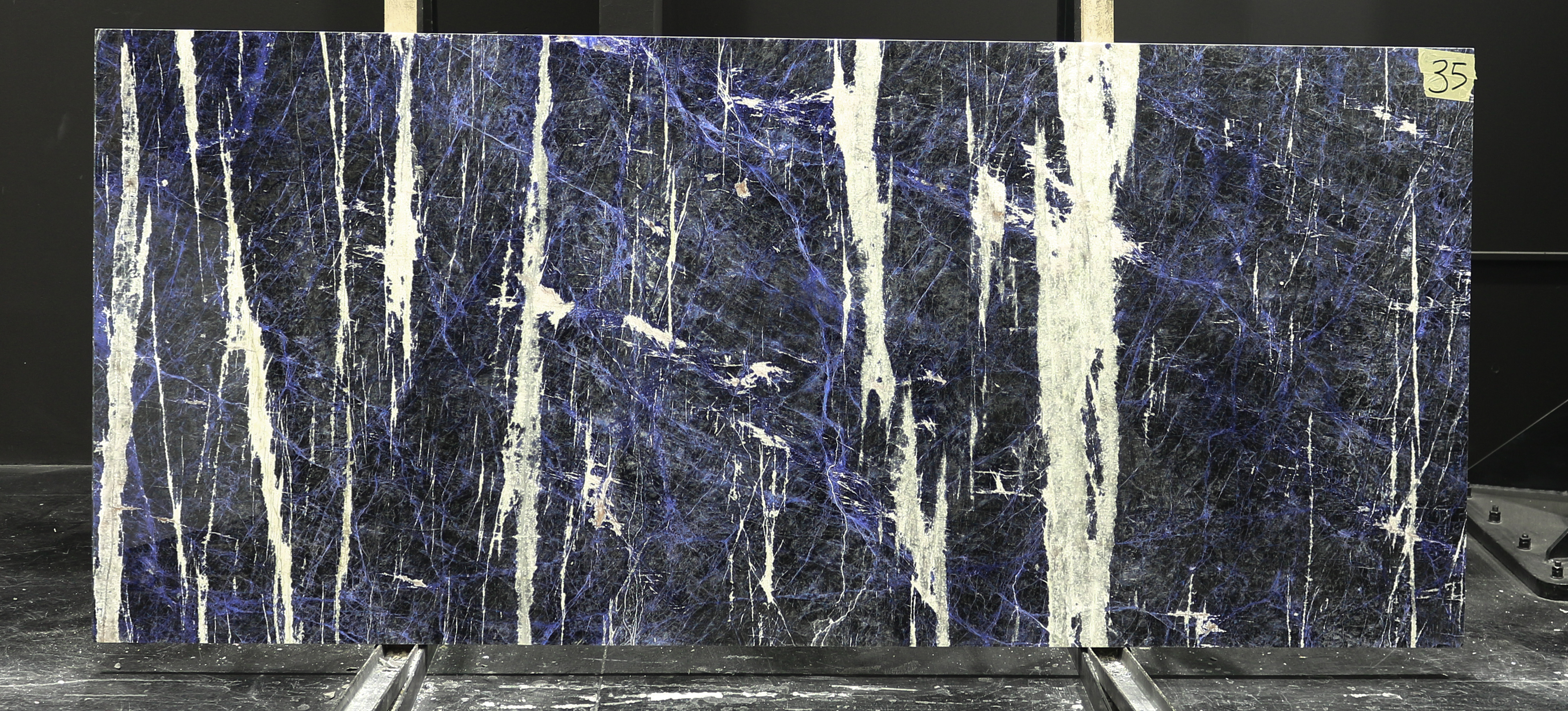 SODALITE BLUE PREMIUM