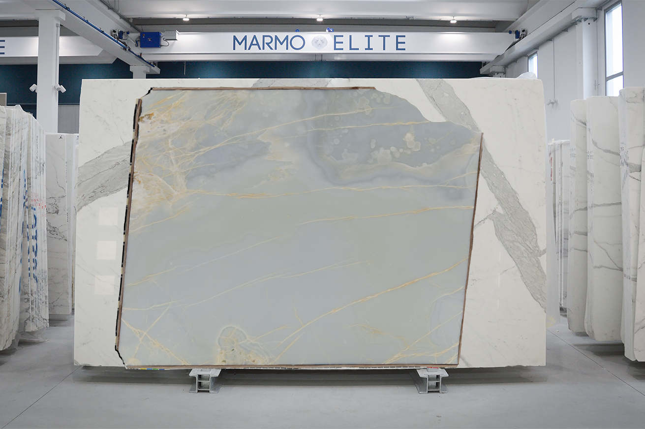 WHITE ONYX