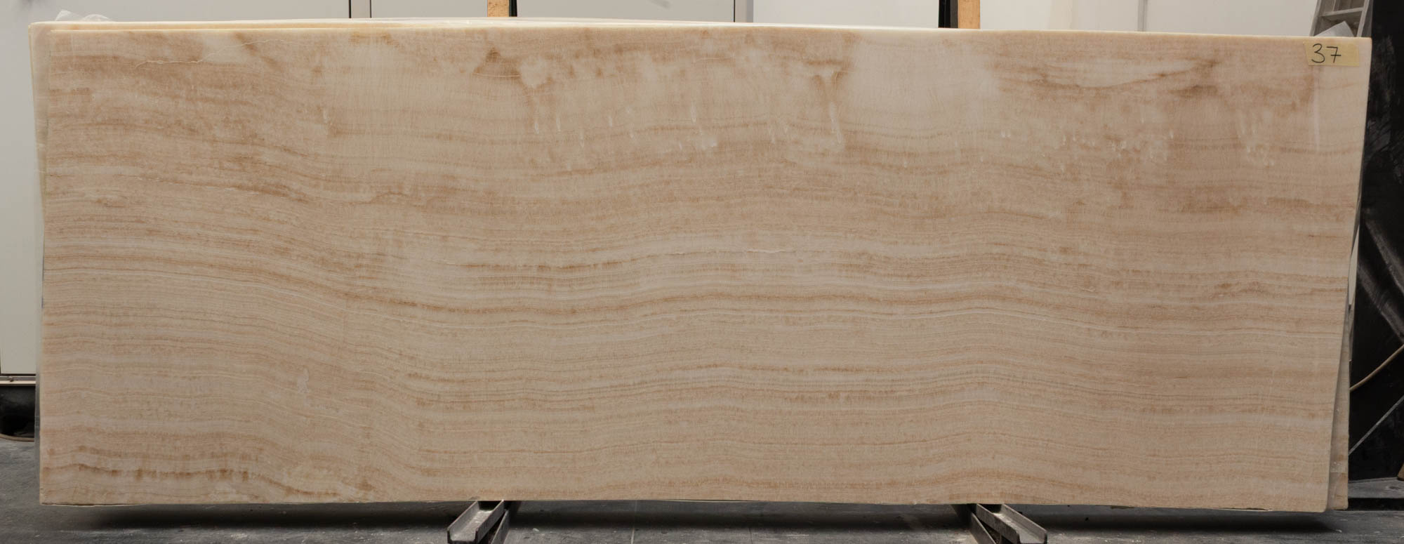 IVORY ONYX